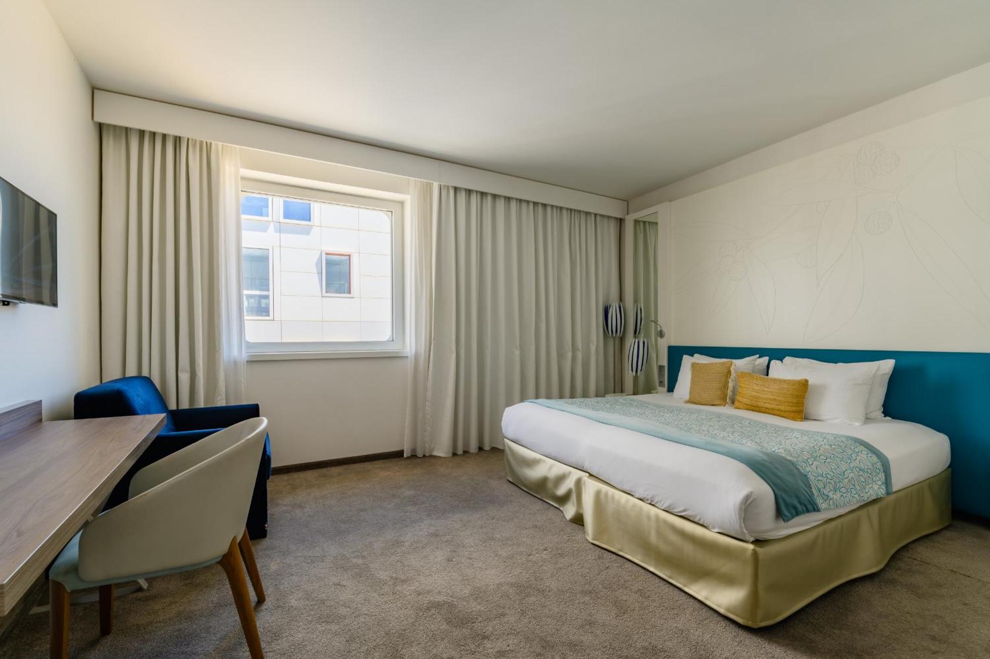 Hotel Golden Tulip Marseille Euromed Exteriér fotografie